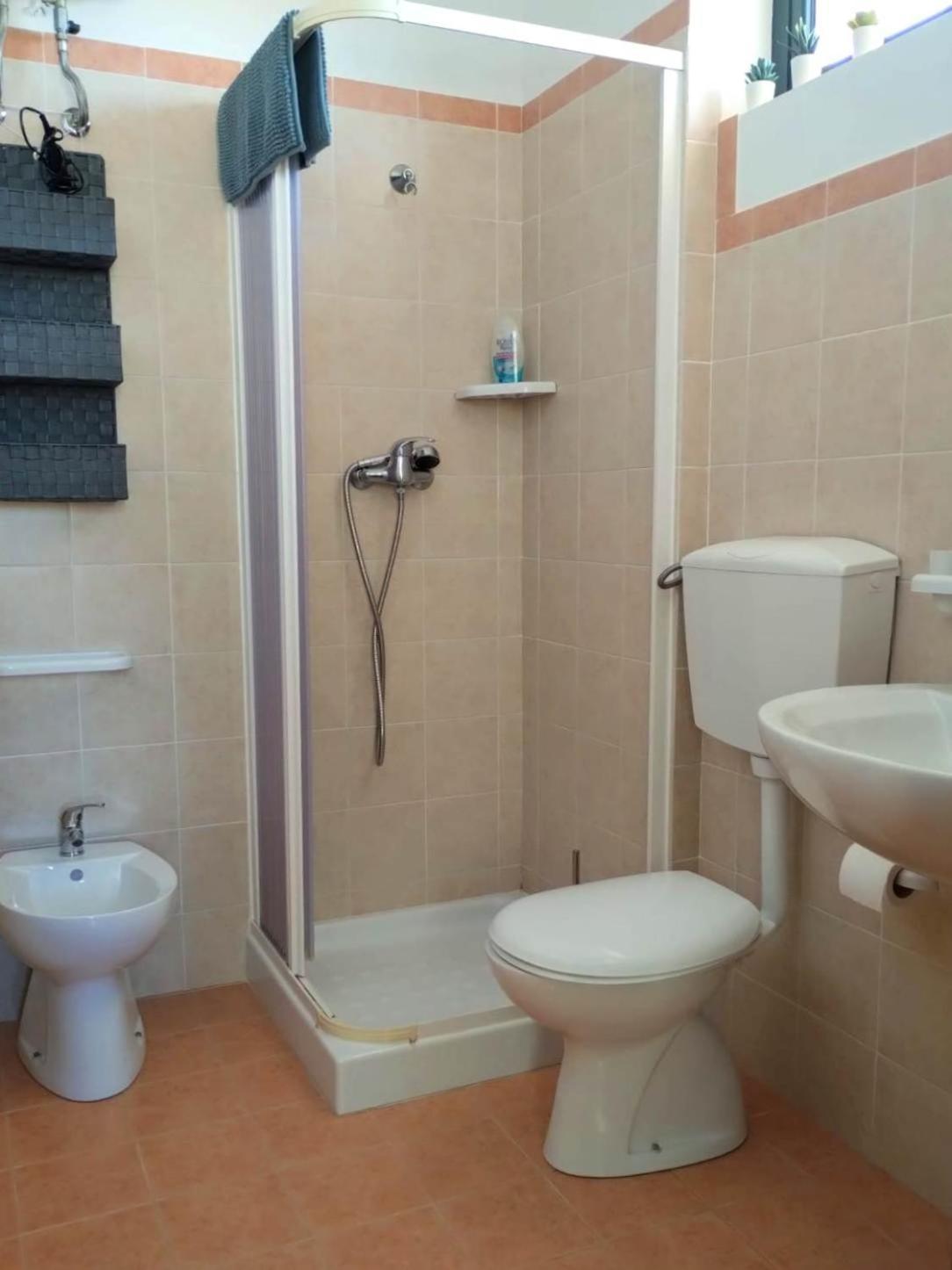 Ronnavona Casa Vacanze B&B Chiaramonte Gulfi Luaran gambar
